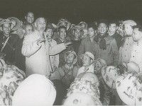 “khong chiu tu phe binh tu chi trich thi khong bao gio tan toi duoc” 2961